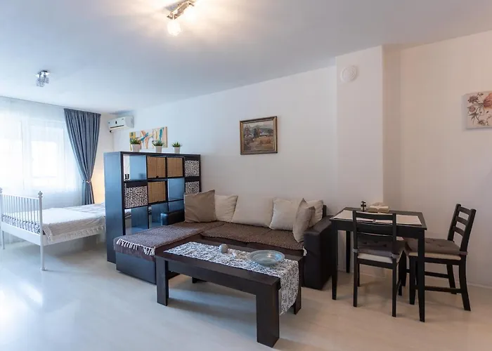 Karastoyanovi\'S Apartment